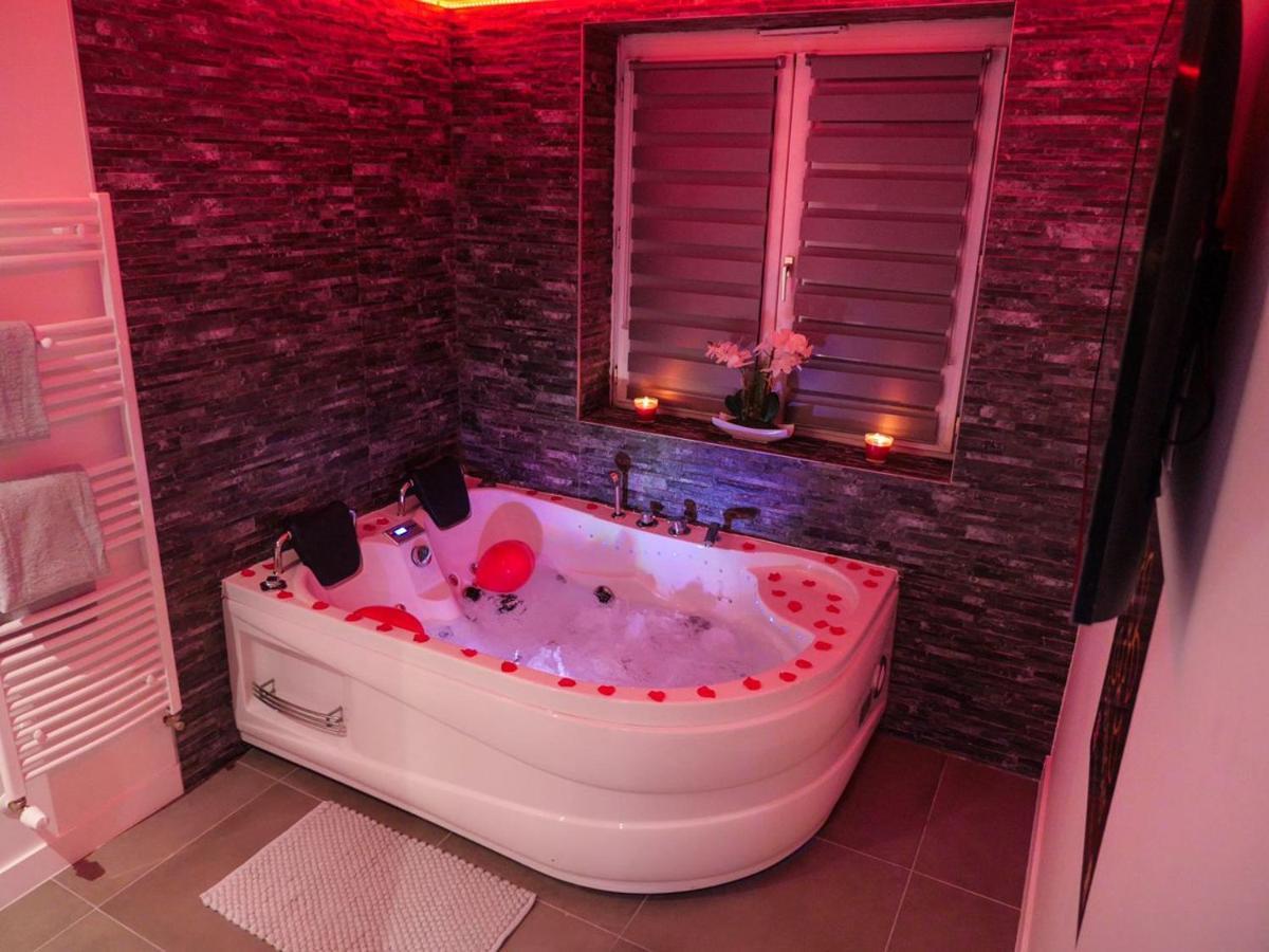 - Jacuzzi - Pour Deux *